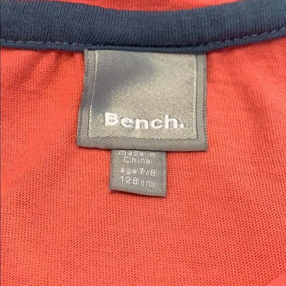 Bench tee and cropped pants - Picture 3 of 9